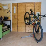 Bed & Bike Frasassi * Falcioni