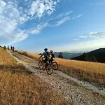 Bed & Bike Frasassi * Falcioni