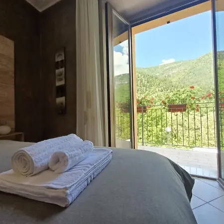 Apartament Bed & Bike Frasassi