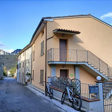 Bed & Bike Frasassi * Falcioni