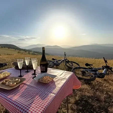 Bed & Bike Frasassi Falcioni